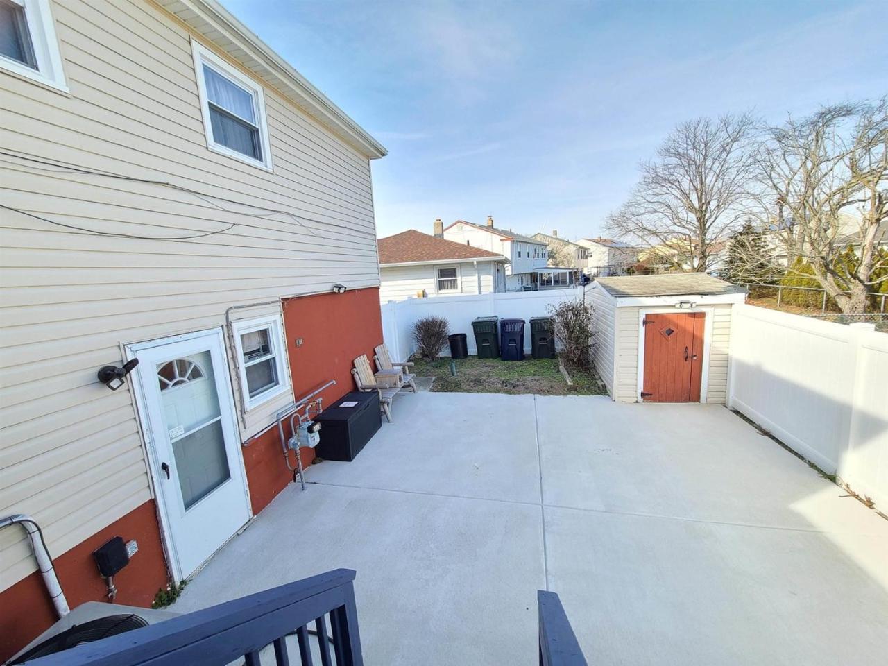 Stylish Cozy Quiet Family Retreat And Romantic Getaway Sleeps Up To 7 With Fast Wifi, Free Parking, Work Station, Alexa Enabled, Fenced In Backyard For Pets Grill Party Patio, Porch, Beach, Canal, Stadium,Boardwalk Restaurants, And Much More! アトランティックシティー エクステリア 写真